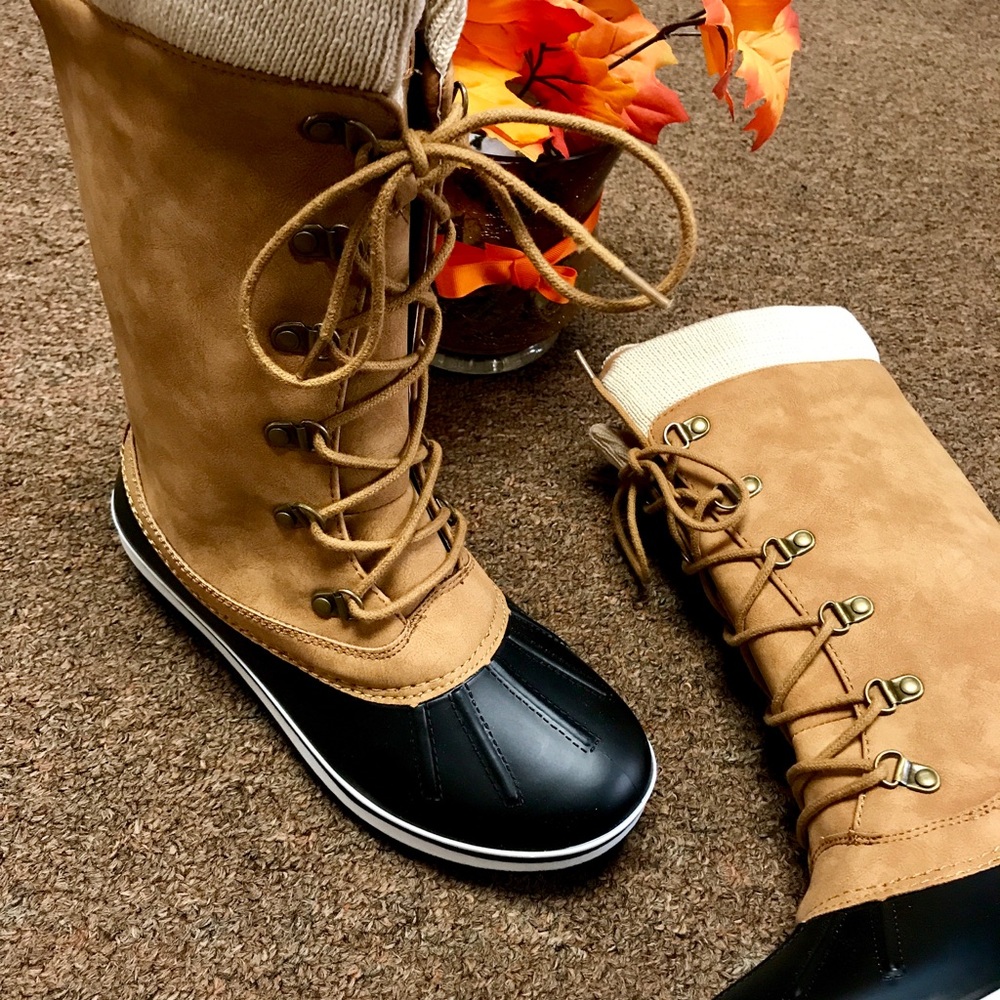 Camel snowboot